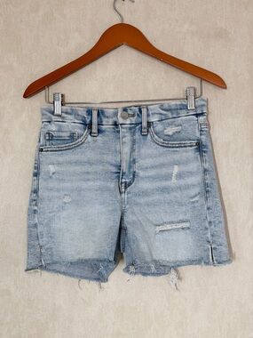 BKE Women’s Parker Stretch Shorts 4” High Rise Raw Hem in Light Wash 26